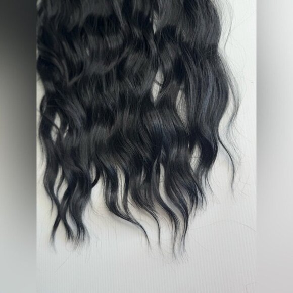 24 In  black Clip in Hair Extensions Set - Human hair Blend - Picture 10 of 11